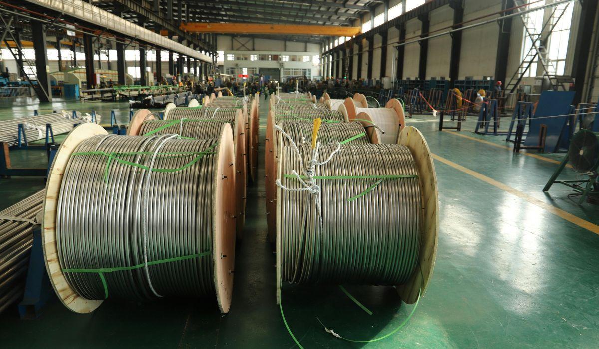 Cabo de aço revestido