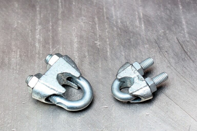Grampos (clips) leves e pesados: quando usar cada modelo?