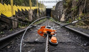 Vida útil além do limite: o impacto da lubrificação correta na performance de cabos de aço 3 Processo de lubrificação de cabos de aço